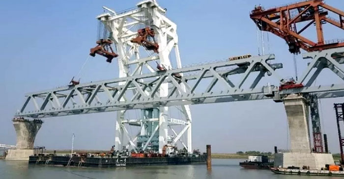 পদ্মা সেতুর ২৫তম স্প্যান বসল