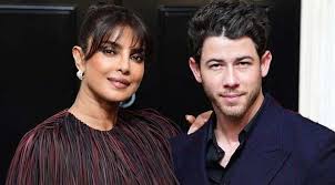 প্রথম দেখায় নিকের সঙ্গে ঘনিষ্ঠ হন প্রিয়াঙ্কা