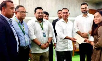 জাতীয় নারী ফুটবল দলের তারকা খেলোয়াড় ঋতুপর্ণা চাকমার বাড়ি নির্মাণে আর্থিক অনুদান দিয়েছেন প্রধানমন্ত্রী তারেক রহমান