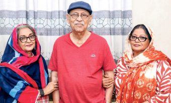 ‘শেষ পত্র’র পর আবার একসঙ্গে তিন কিংবদন্তি
