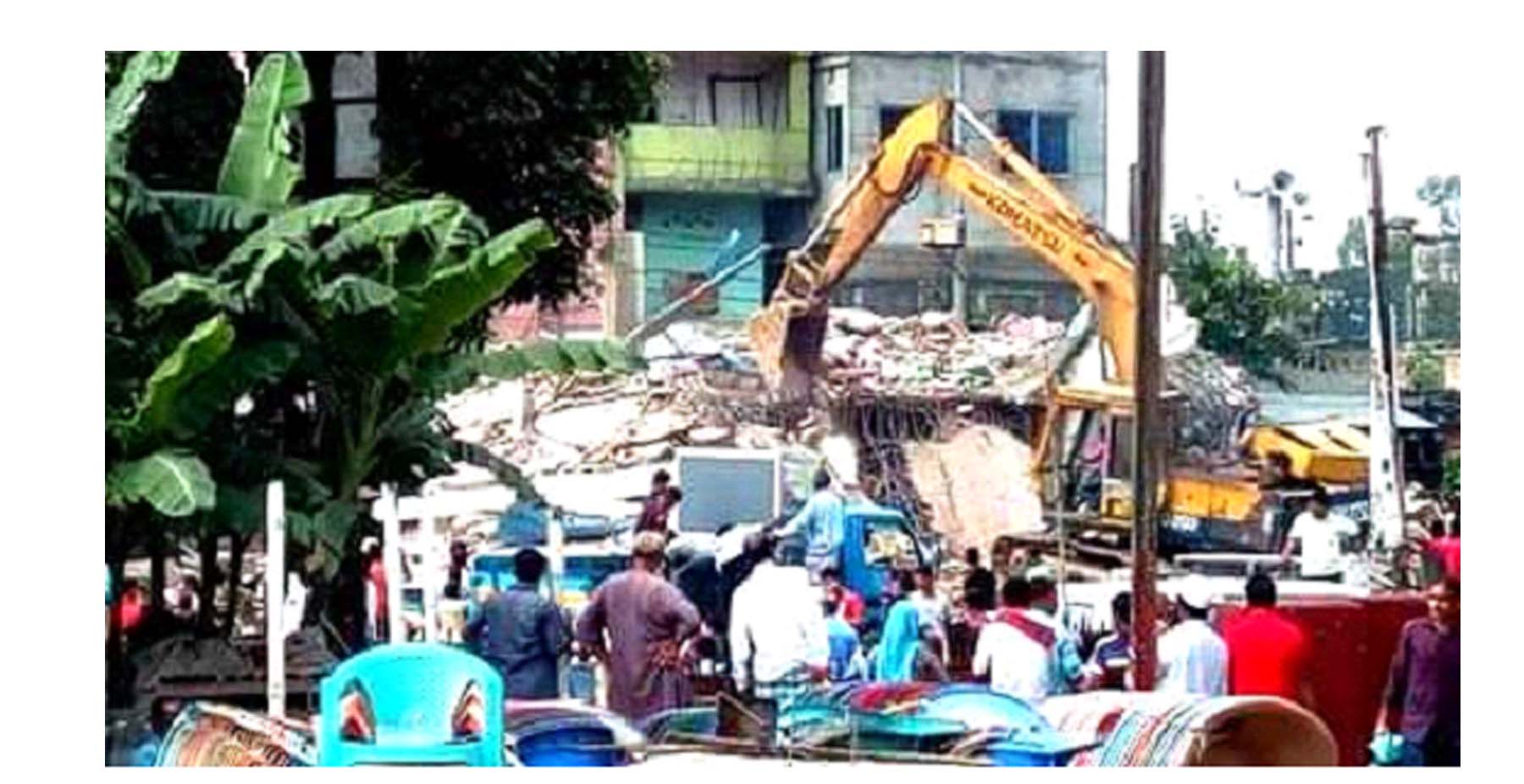 টঙ্গীতে রেলওয়ে জায়গায় হতে স্থাপনা উচ্ছেদ