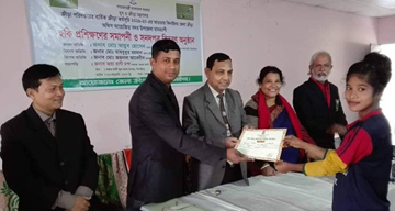 ঝিনাইদহে মাসব্যাপী হকি প্রশিক্ষনের সমাপনি ও সনদপত্র বিতরণ