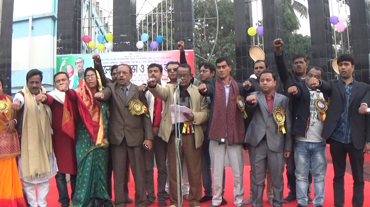 ঝিনাইদহে দুর্নীতি, মাদক, জঙ্গীবাদ ও মজুদদারের বিরুদ্ধে শপথ পাঠ