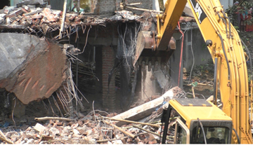 ঝিনাইদহের নবগঙ্গা নদীর অবৈধ স্থাপনা উচ্ছেদ