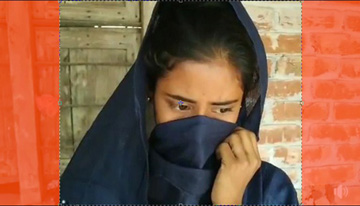 ঝিনাইদহে প্রেমিকের বাড়িতে প্রেমিকার অনশন!