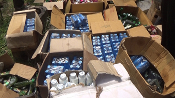 ঝিনাইদহে নকল প্রসাধনী জব্দ, দুই জনের কারাদন্ড