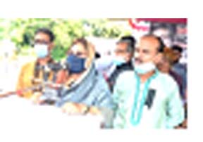 গাজীপুরের বেলাই বিলে মাছের পোনা অবমুক্তি