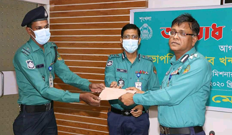 রুহুল আমিন জিএমপি সদর থানার শ্রেষ্ঠ এএসআই’র পুরষ্কার পেলেন