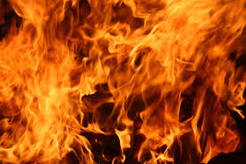 পূবাইলে তুলার গুদামে আগুন