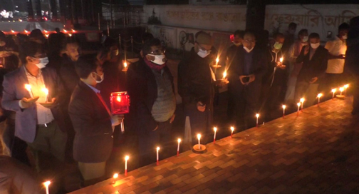 শহীদ বুদ্ধিজীবীদের স্মরণে ঝিনাইদহে আলোর মিছিল অনুষ্ঠিত