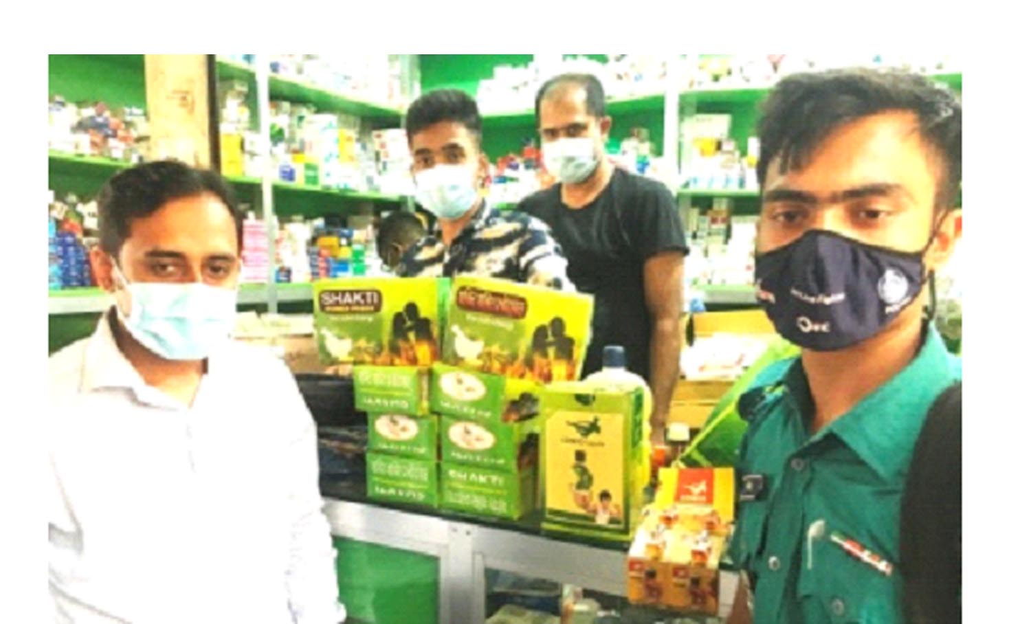 টঙ্গীতে ঔষধের দোকানে ভ্রাম্যমান আদালত পরিচালনা