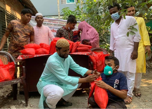 ঝিনাইদহে বিশেষ শিক্ষার্থীদের মাঝে যুবলীগের ঈদসামগ্রী বিতরণ