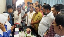 গোপালগঞ্জে বালুবাহী ট্রাকসহ ভেঙে পড়ল ব্রিজ, আহত ৫