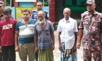 জামালপুর সীমান্তের শূন্যরেখা থেকে উদ্ধার ব্যক্তিকে পরিবারের কাছে হস্তান্তর