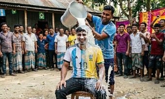 ইসলামে দুধ দিয়ে গোসল করা জায়েজ কি না?
