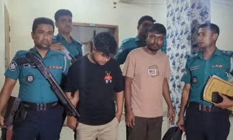 টঙ্গীতে সাড়ে ১০ হাজার ইয়াবা ও ৫৮ লাখ টাকাসহ গ্রেপ্তার ২