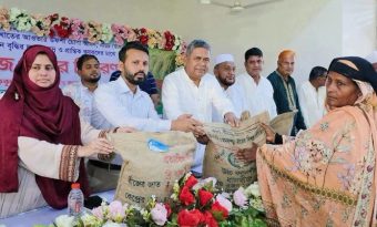 শ্রীপুরে ৩ হাজার কৃষকের মাঝে কৃষি সহায়তা বিতরণ